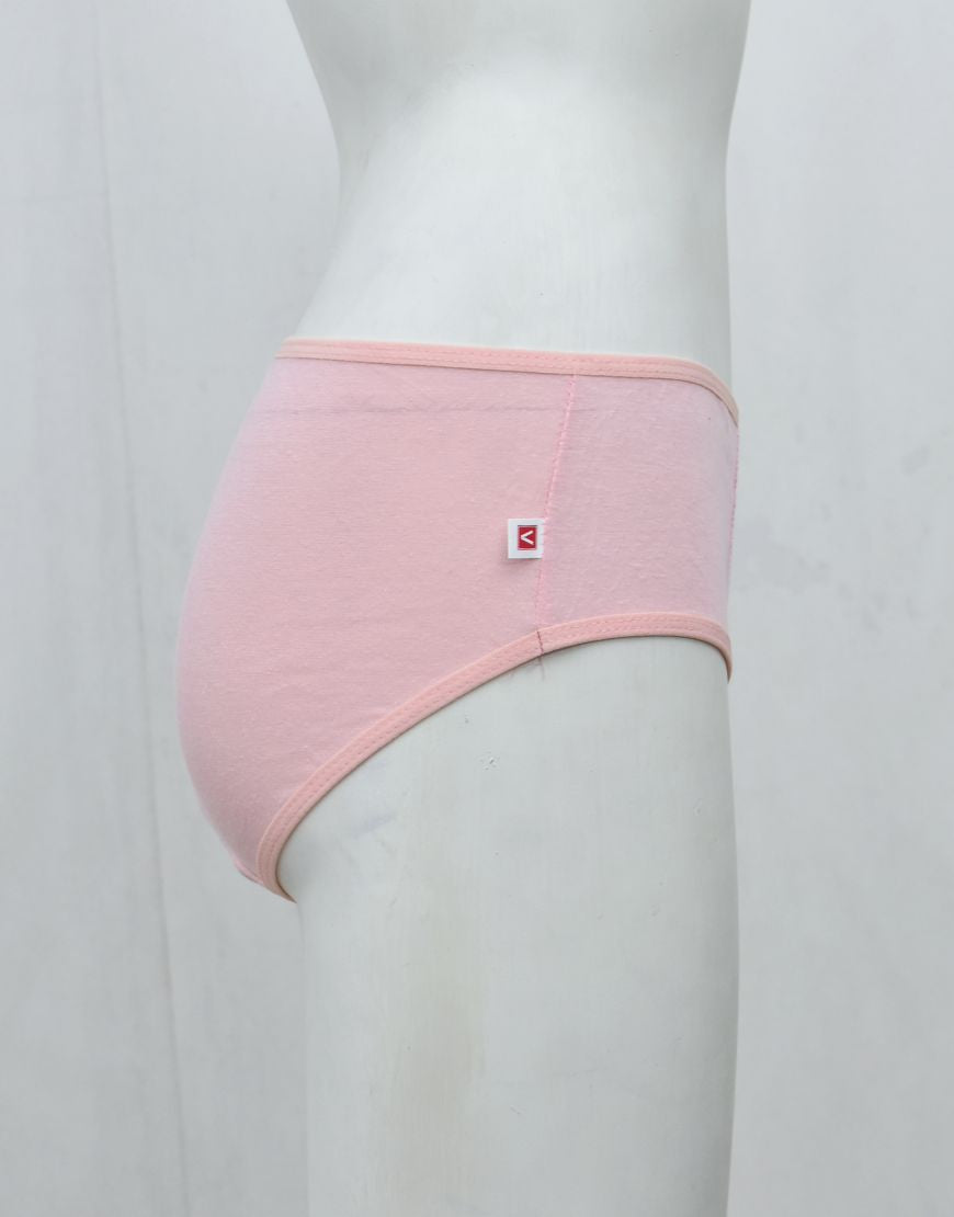 Sizes: M, L, XL.