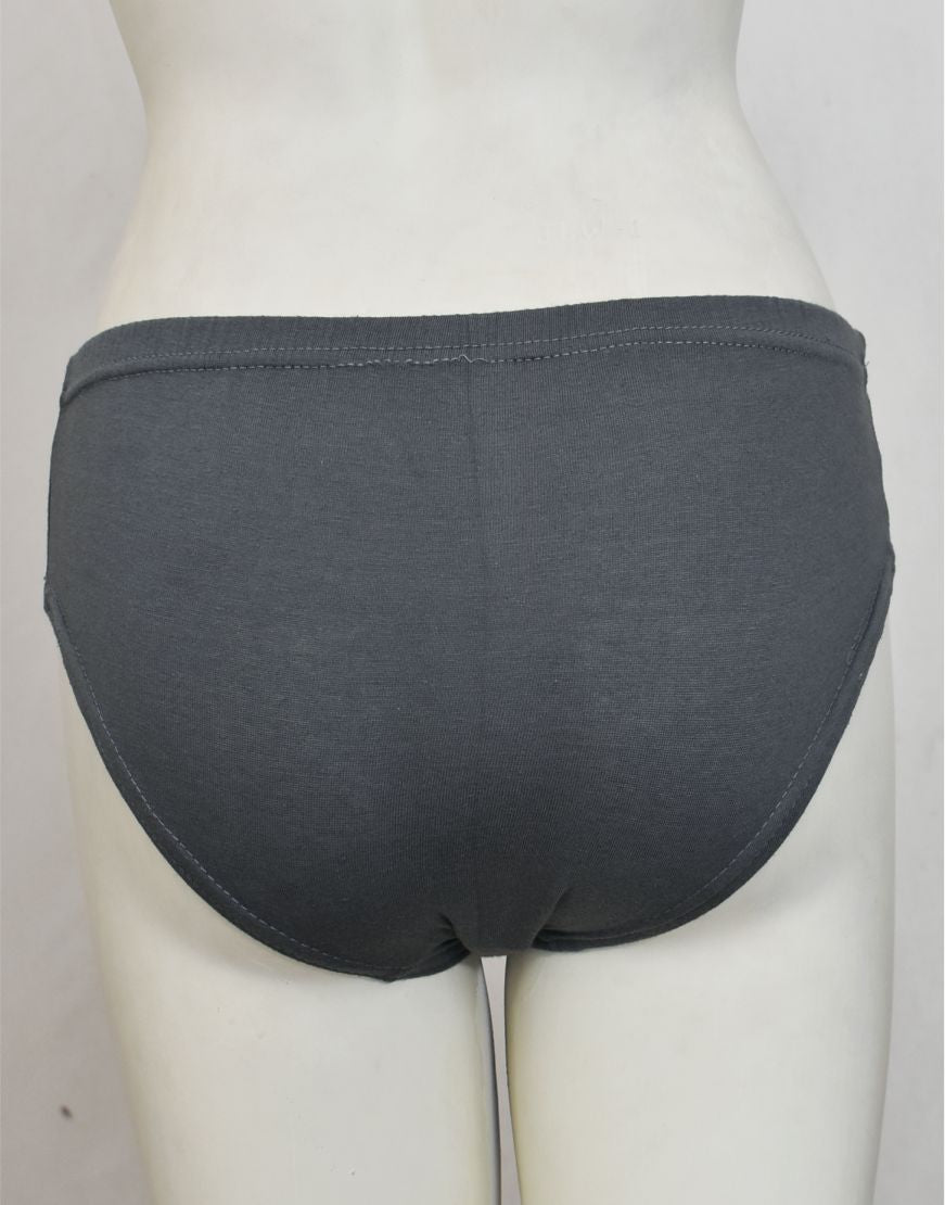 Sizes: M, L, XL.