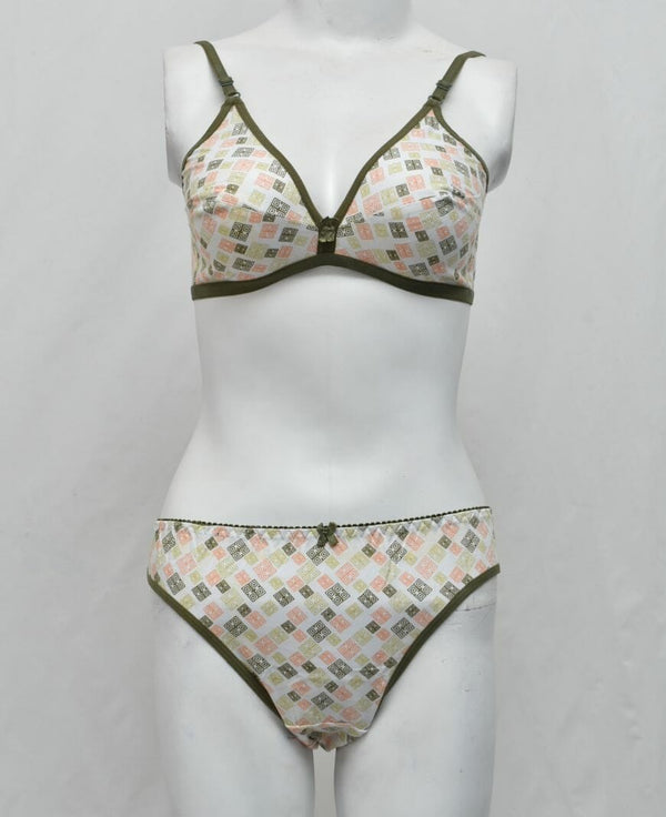 Trance Russia Bra Panty Set